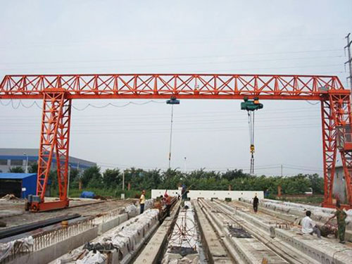 MH型3-10噸電動葫蘆單梁門式起重機(jī)（桁架形狀）